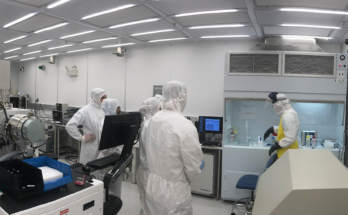 The “cleanroom” at the Dr. John T. Macdonald Foundation Biomedical Nanotechnology Institute at the University of Miami.